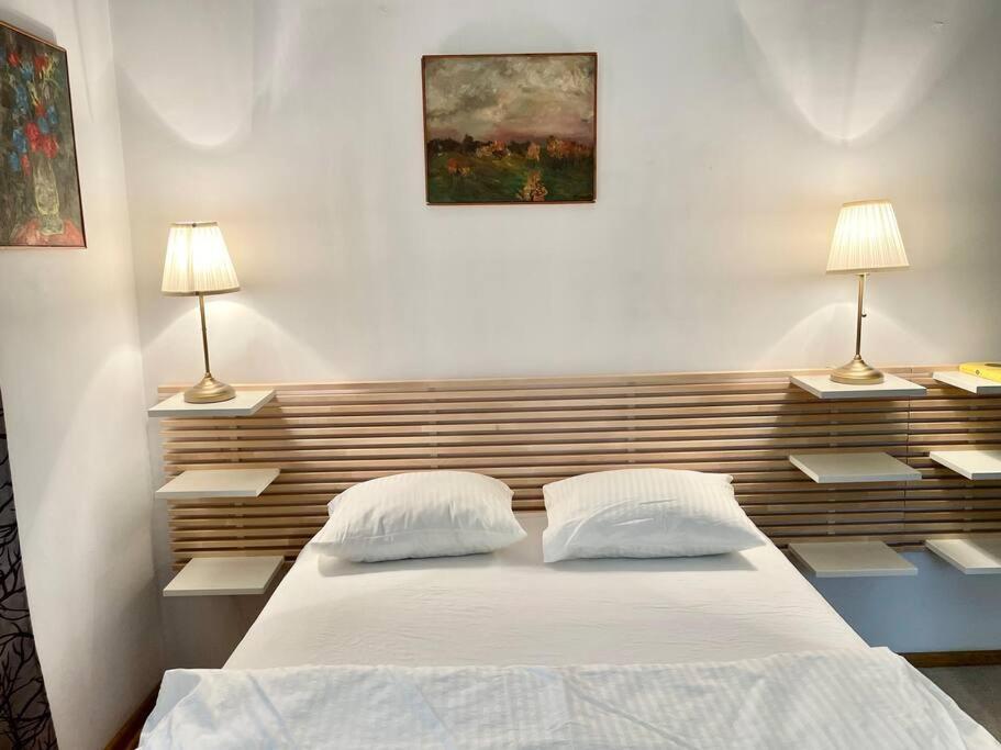 Beautiful Villa With Garden In Milanowek Luaran gambar